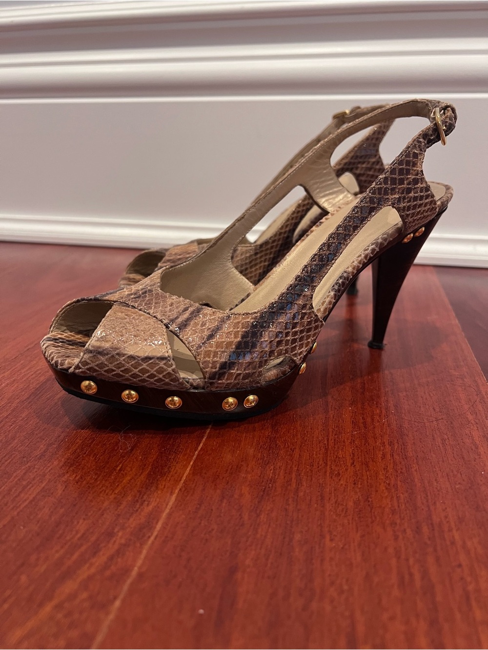 Stuart Weitzman Python Snakeskin Studded Platform Slingback Heels Size 6